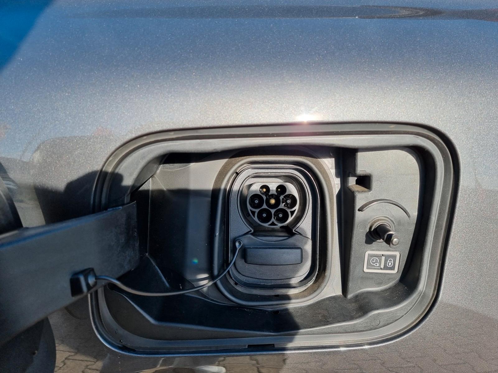 Citroën ë-C4 Feel Elektro *NAVI*DAB*SHZ*LHZ*PDC*KAMERA*