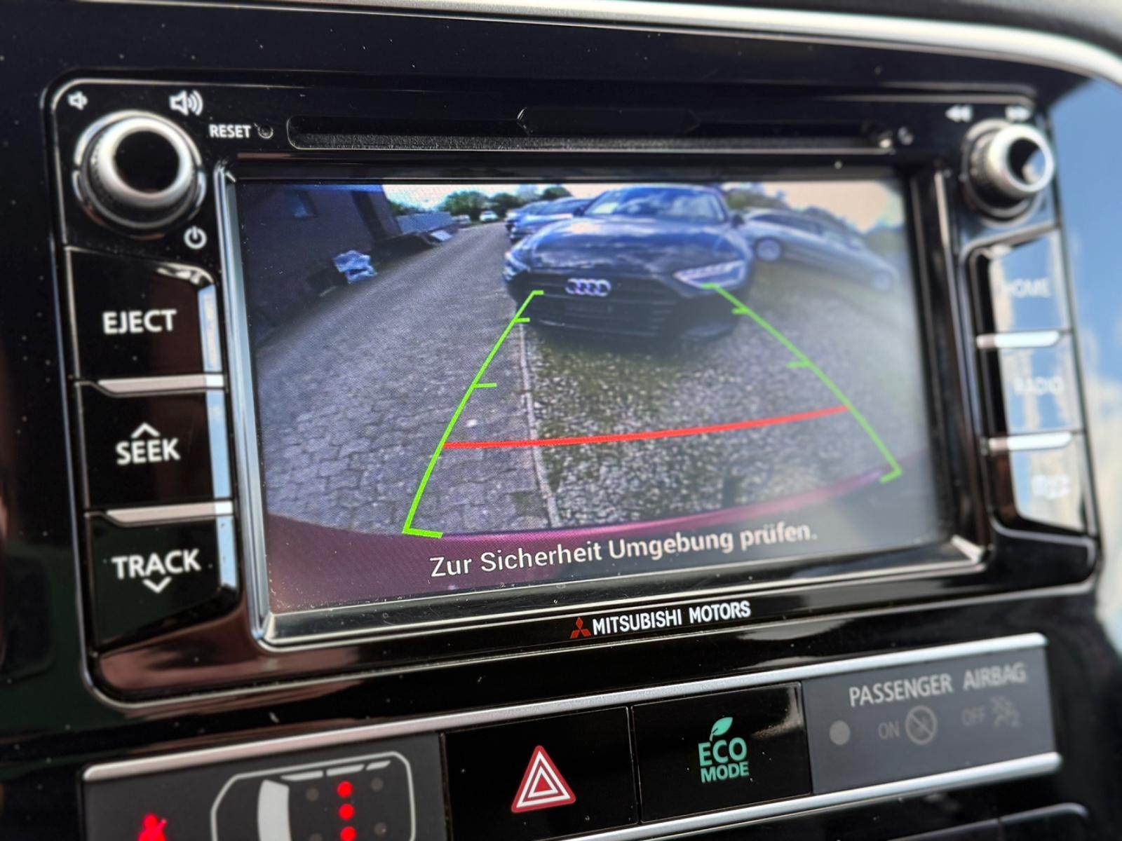 Mitsubishi Outlander 2.0CVT Active+ I LED I KAM I AHK