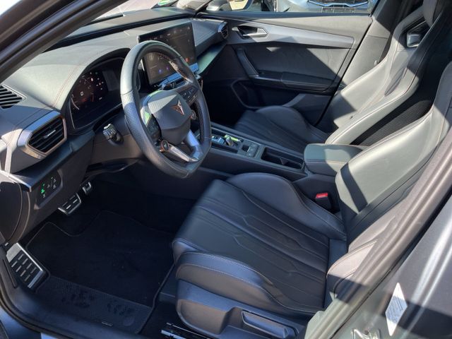 Formentor VZ5 4Drive Apple CarPlay ACC PDC Navi 