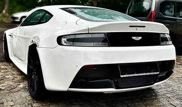 2015 Aston Martin V12 VANTAGE 照片 7