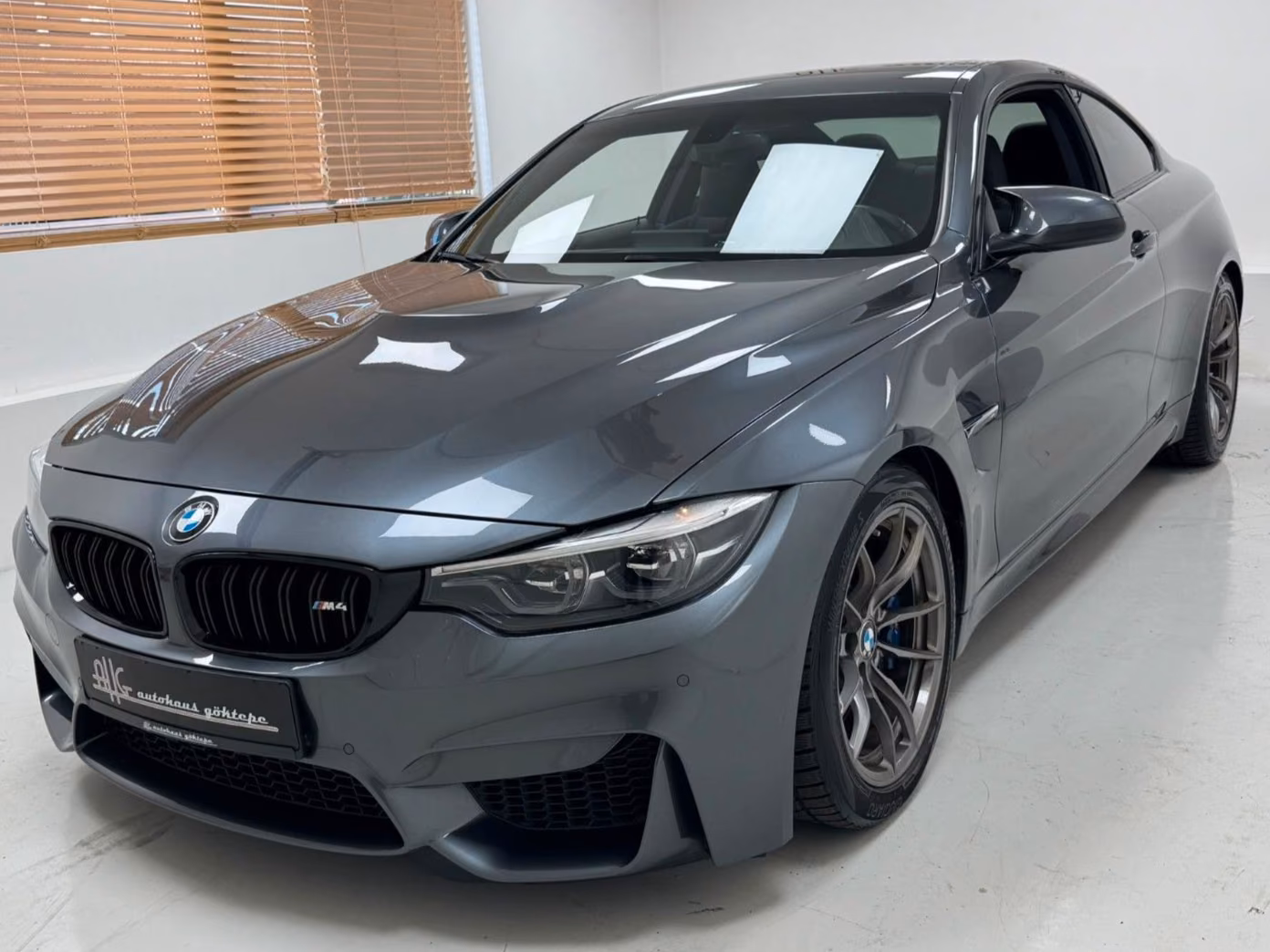 BMW M4 F82  Coupe *DKG*KAMERA*MEMORY*KEYLESS*