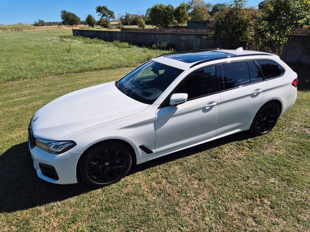 Image of BMW 540