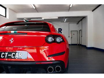 2021 Ferrari GTC4LUSSO — миниатюра 14