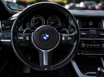 BMW X4 - 11