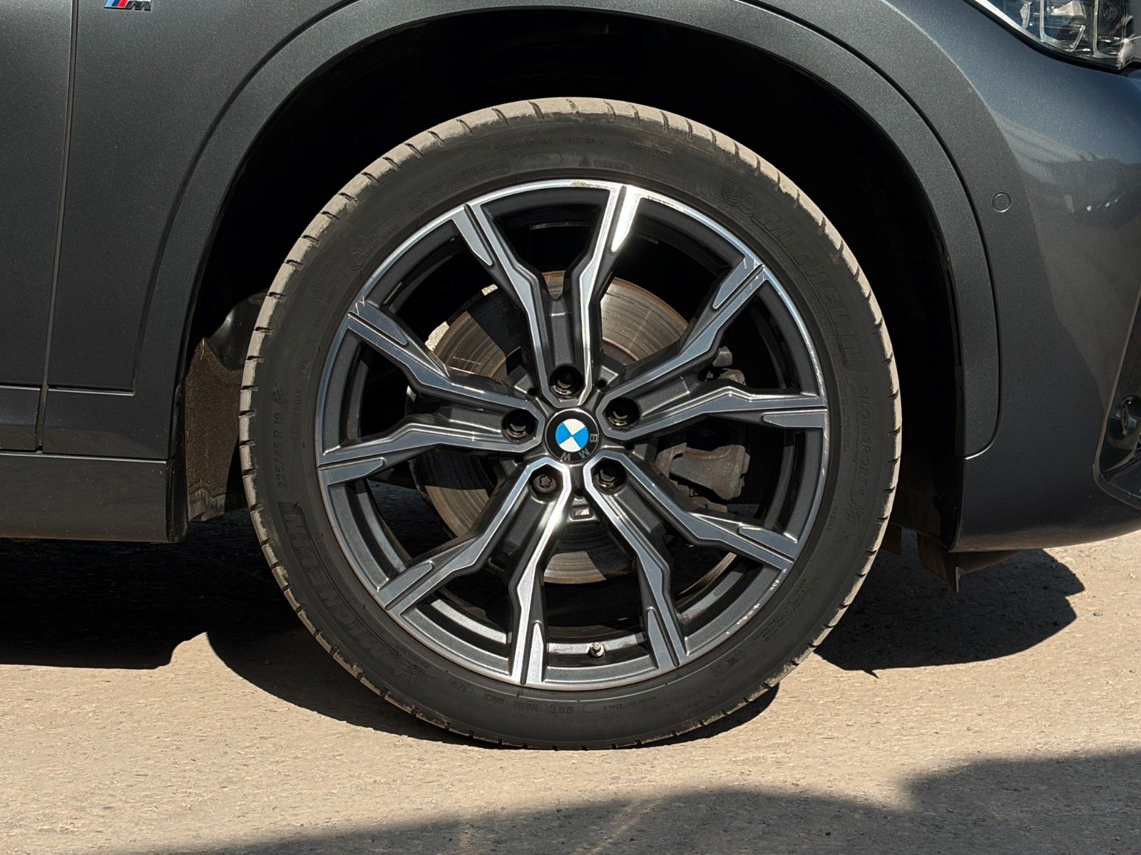 Fahrzeugabbildung BMW X1 xDr. 25d M Sport 2Z-Klima Pano H&K CAM CarPl.