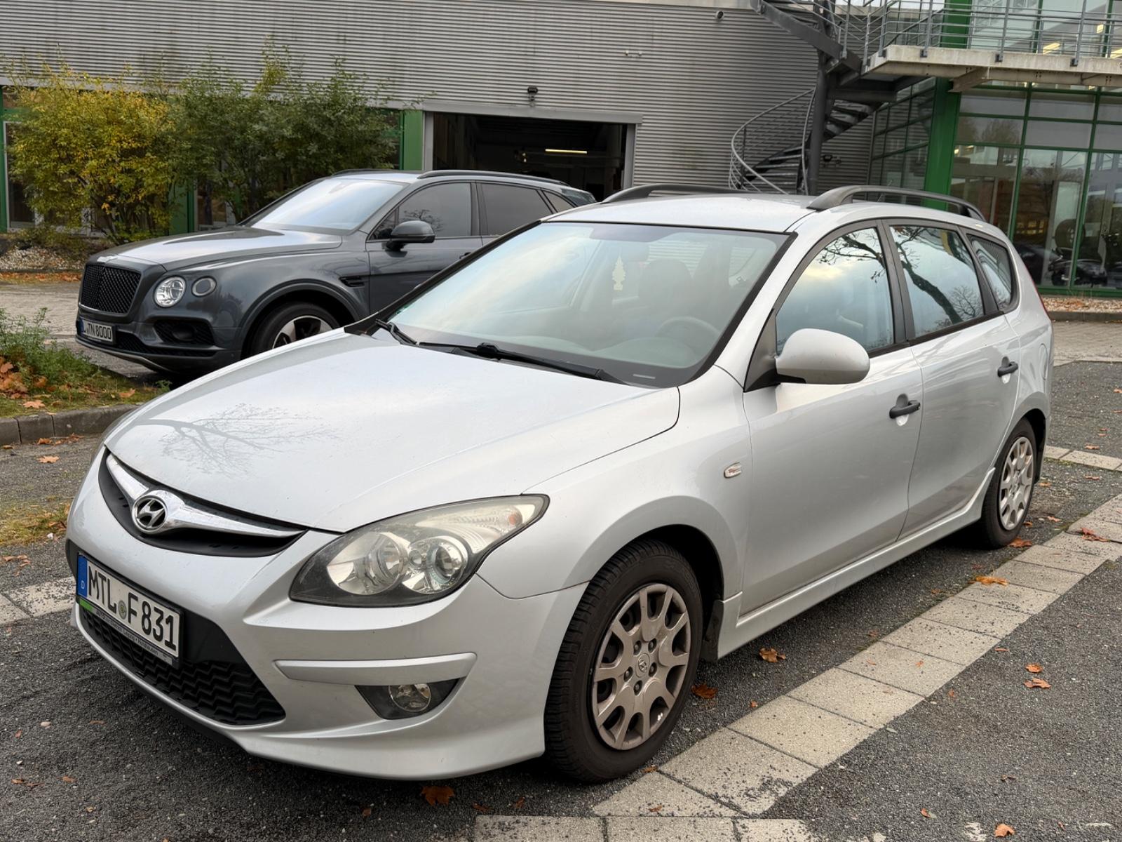 Hyundai i30 2010 — vehicle for AFU Ukraine