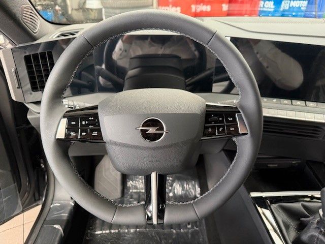 Fahrzeugabbildung Opel Astra Edition 1.2l 130PS Navi/Kamera!