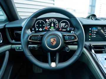 Porsche Panamera - 12