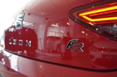 Fahrzeugabbildung Seat Leon LIM. 1.0 TSI FR VIRTUAL/NAVI/BEATS/SHZ/NAVI