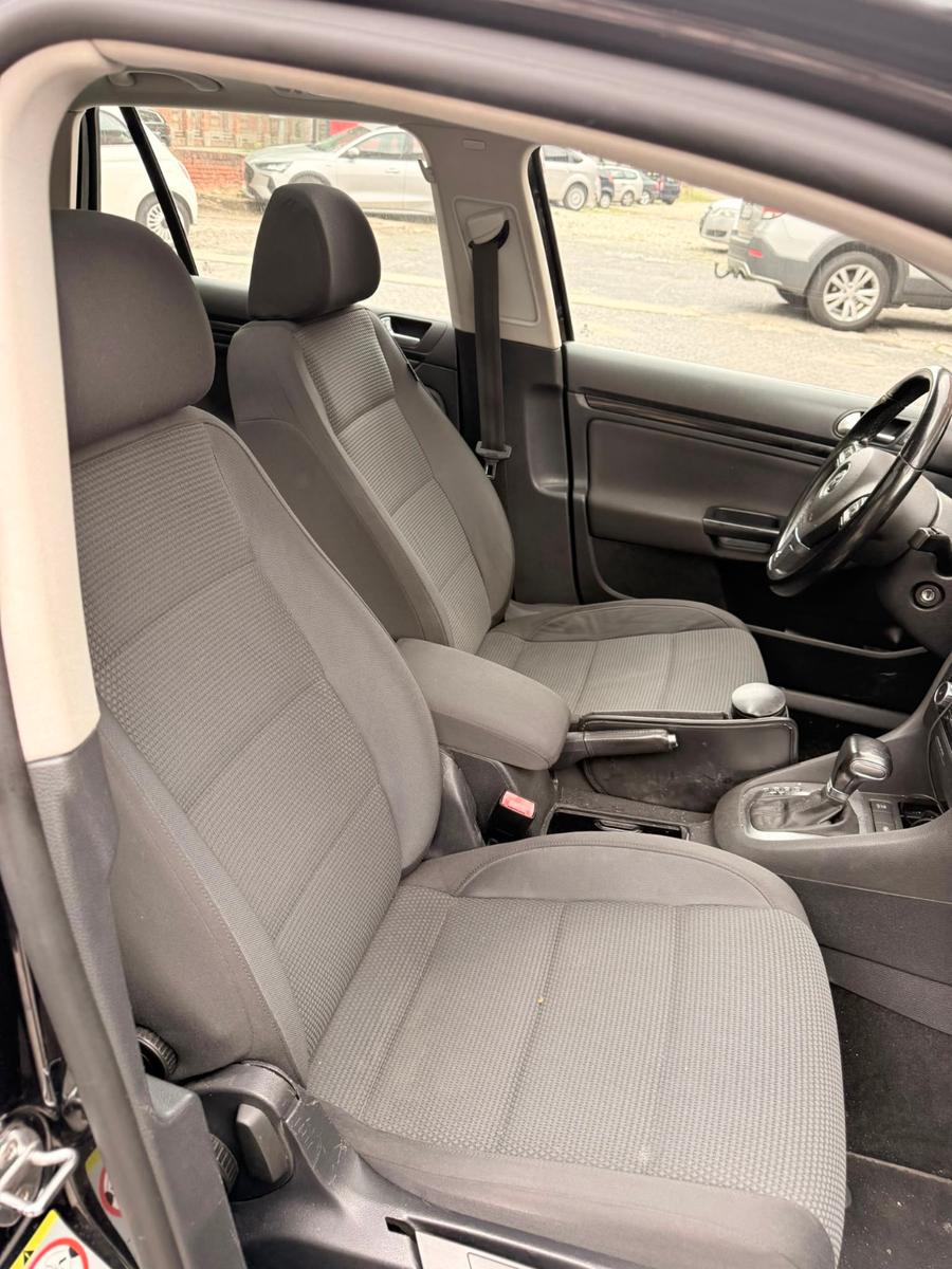 Volkswagen Golf 2010 — photo 8