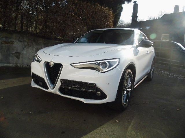 Alfa Romeo Stelvio Super Q4