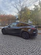 Tesla Model Y Long Range RWD Hinterradantrieb -