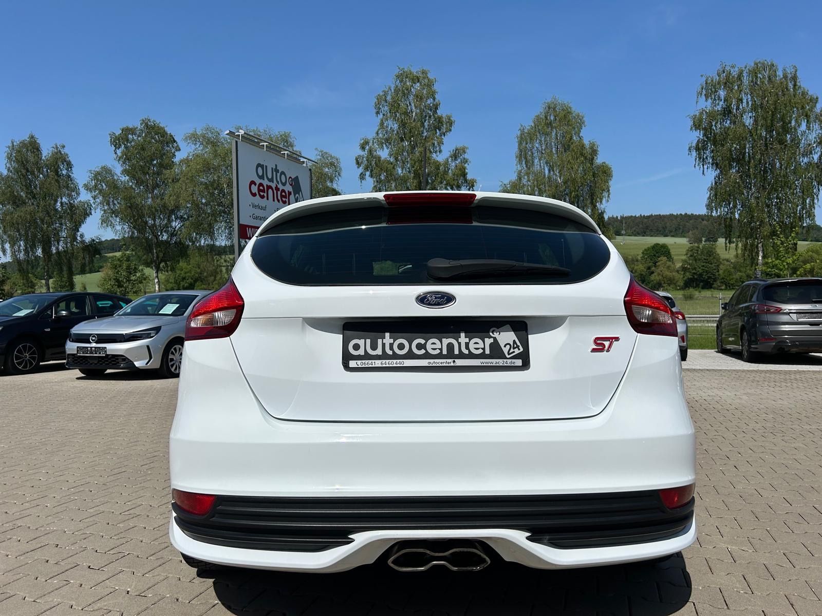 Fahrzeugabbildung Ford Focus Lim. ST°250 PS°Leder Sport Paket°Tüv NEU°