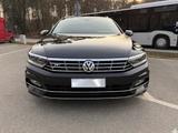 Volkswagen Passat Variant 2.0 TDI R-Line ACC AHK DSG 4M Key - Volkswagen Passat Variant mit Diesel-Antrieb: Vollleder, Standheizung