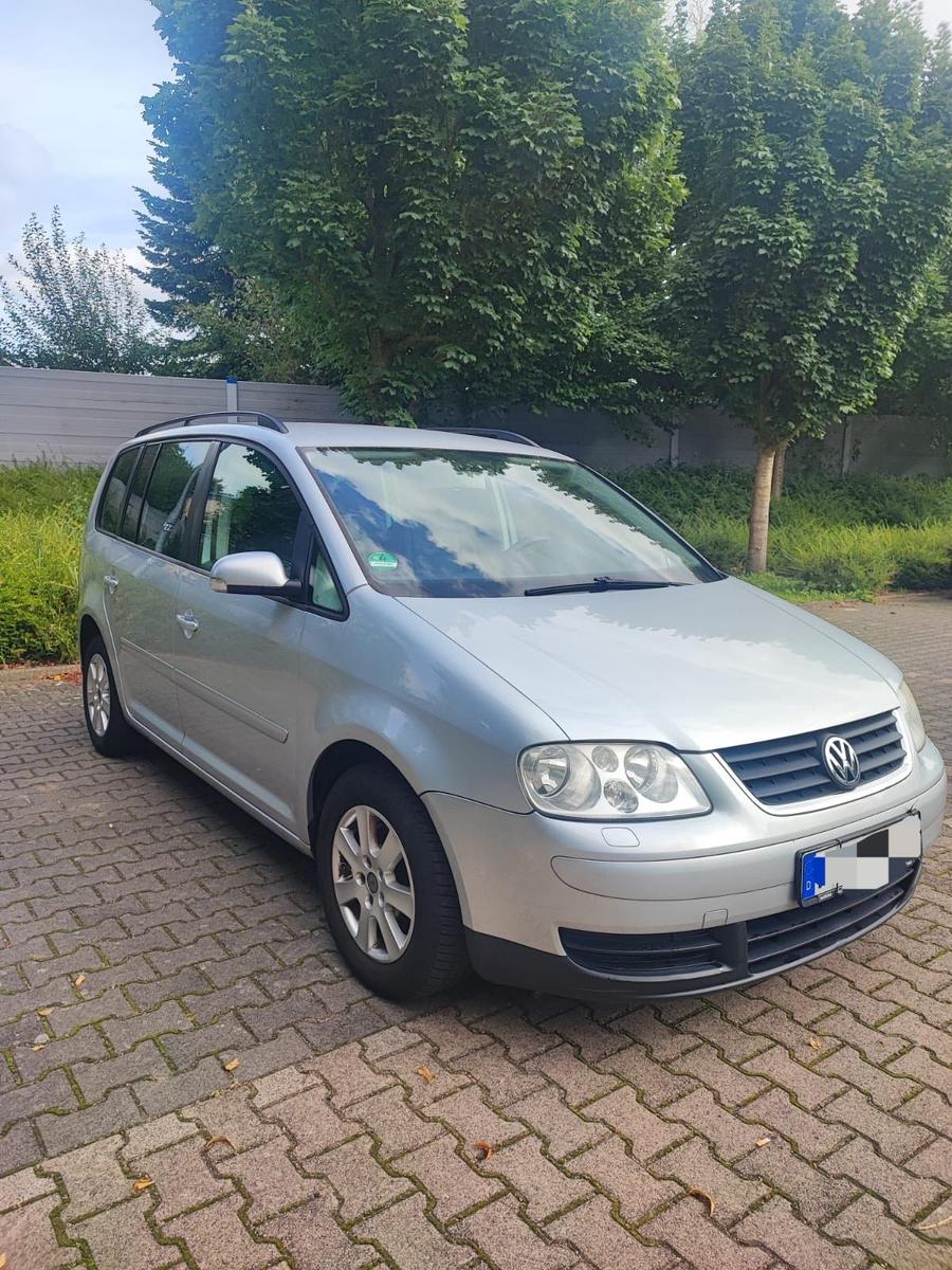 Volkswagen Touran 2004 — photo 10