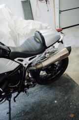 BMW R nine T - NAKED BIKE
