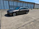 BMW 525d xDrive Touring - - BMW 525: Braun