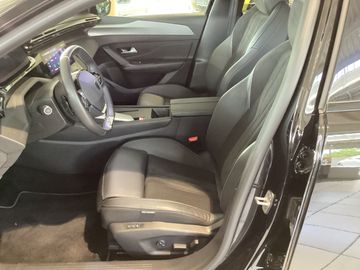 Peugeot 408 - 11