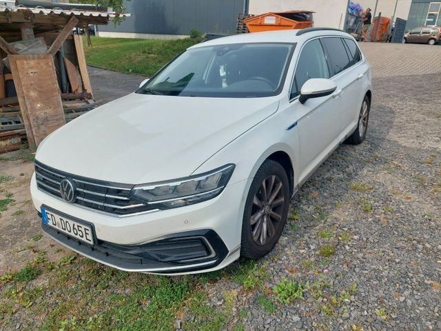 Volkswagen Passat Variant GTE Klima Navi ACC Massage