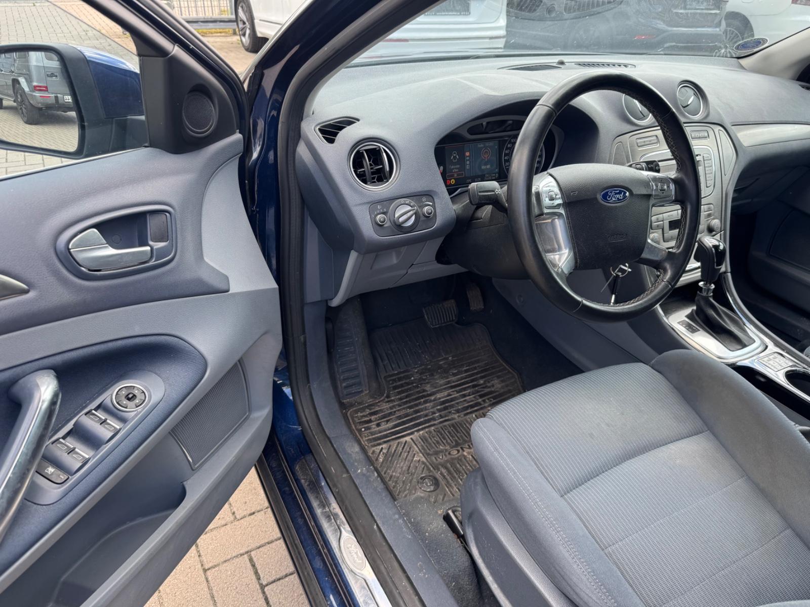 Ford Mondeo 2010 — photo 10