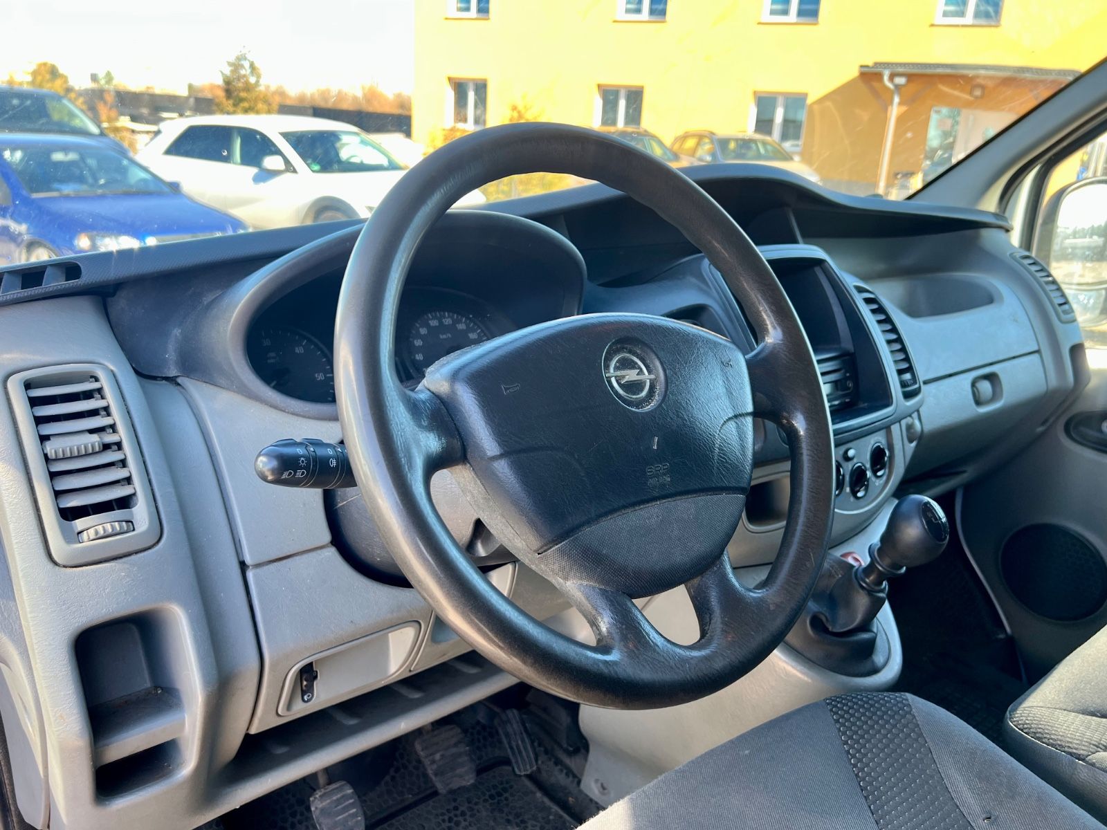 OPEL Vivaro 2.0 L2H1 ALLWETTER RADIO