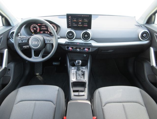Q2 35 TFSI S-tronic S line MATRIX/INTERIEUR+KOMF