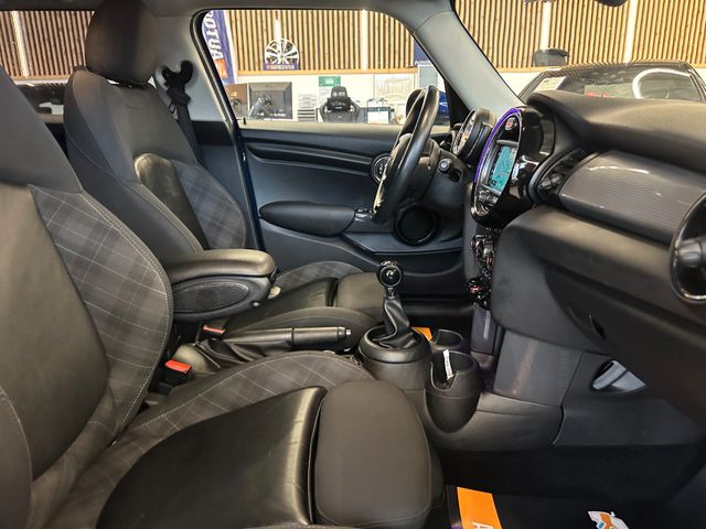 MINI Cooper D Mini 5-trg. *2. Hand*Klima*Navi*LED*PDC