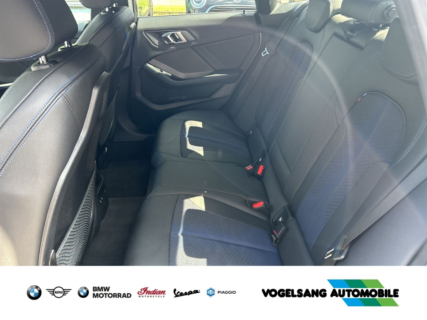 Fahrzeugabbildung BMW 218 Gran Coupe i M Sport Park-Assistent Navi LED