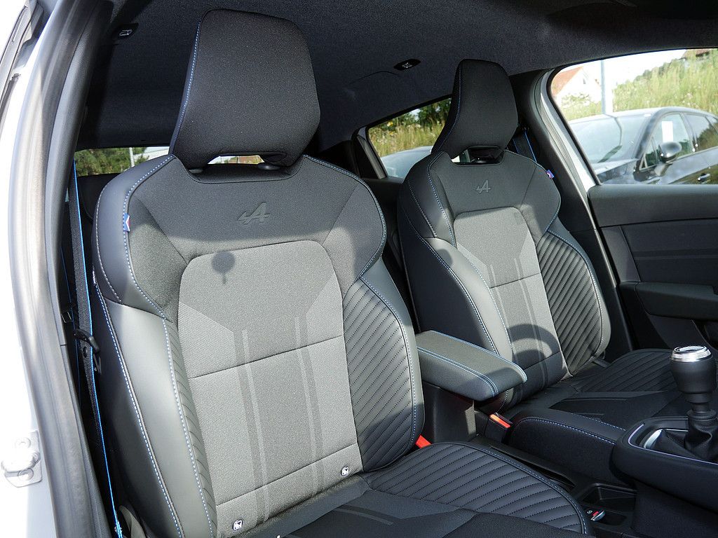 Fahrzeugabbildung Renault Clio Esprit Alpine TCe 90