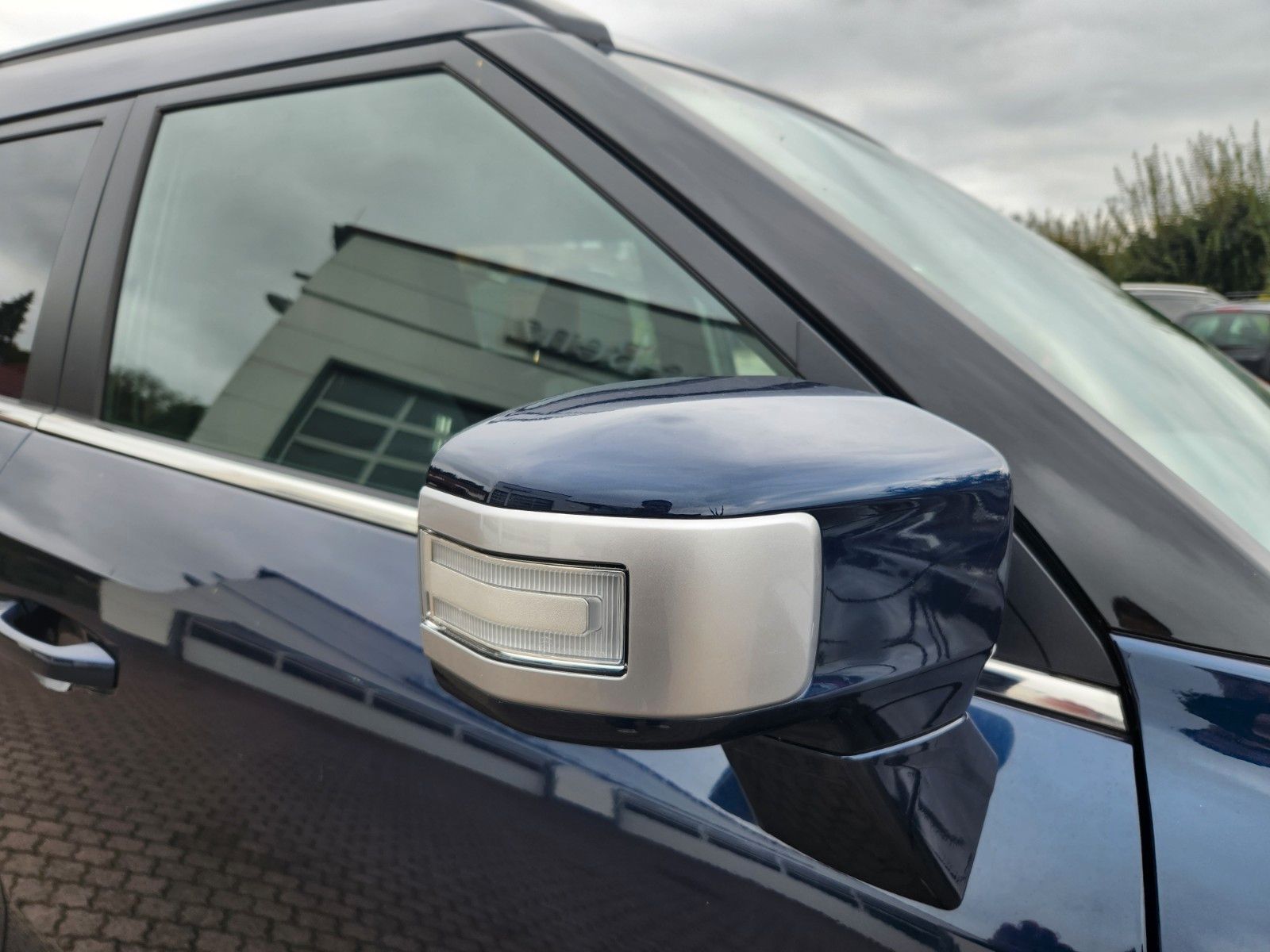 Fahrzeugabbildung KGM Torres Hybrid Essential Automatik 2WD