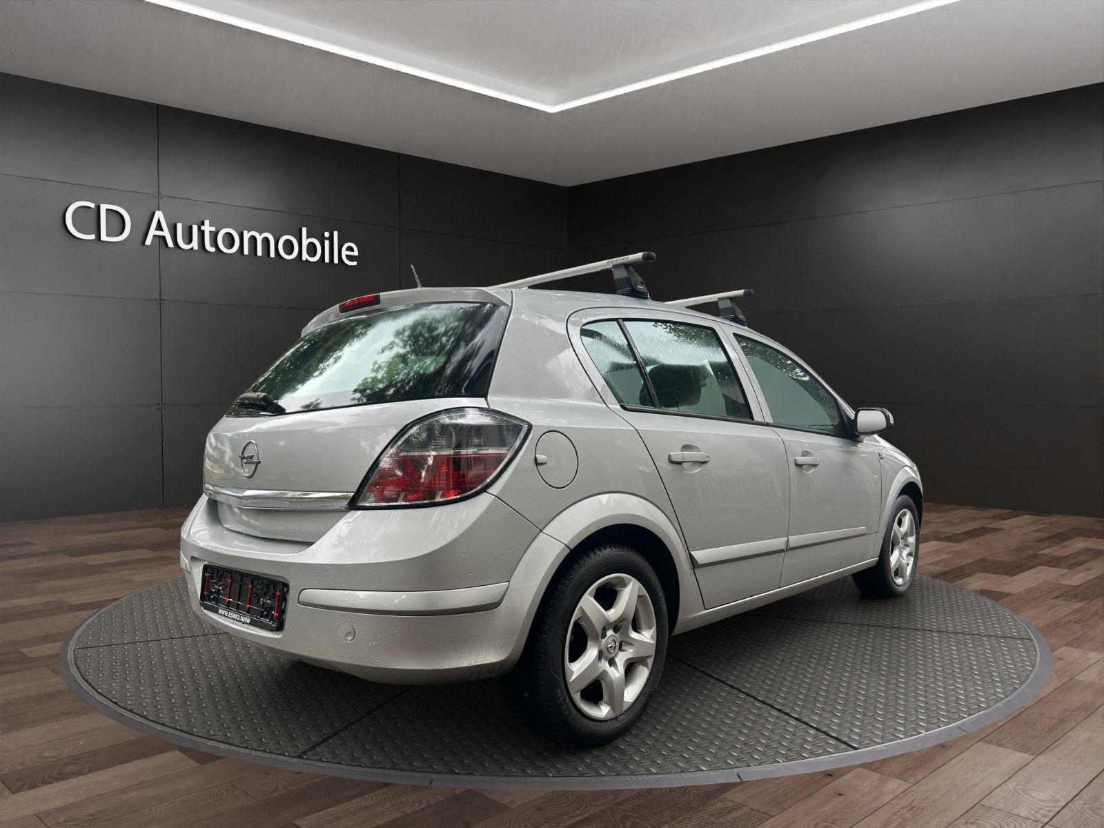 Fahrzeugabbildung Opel Astra H Lim. Edition/Service Neu/Klima/Tempomat