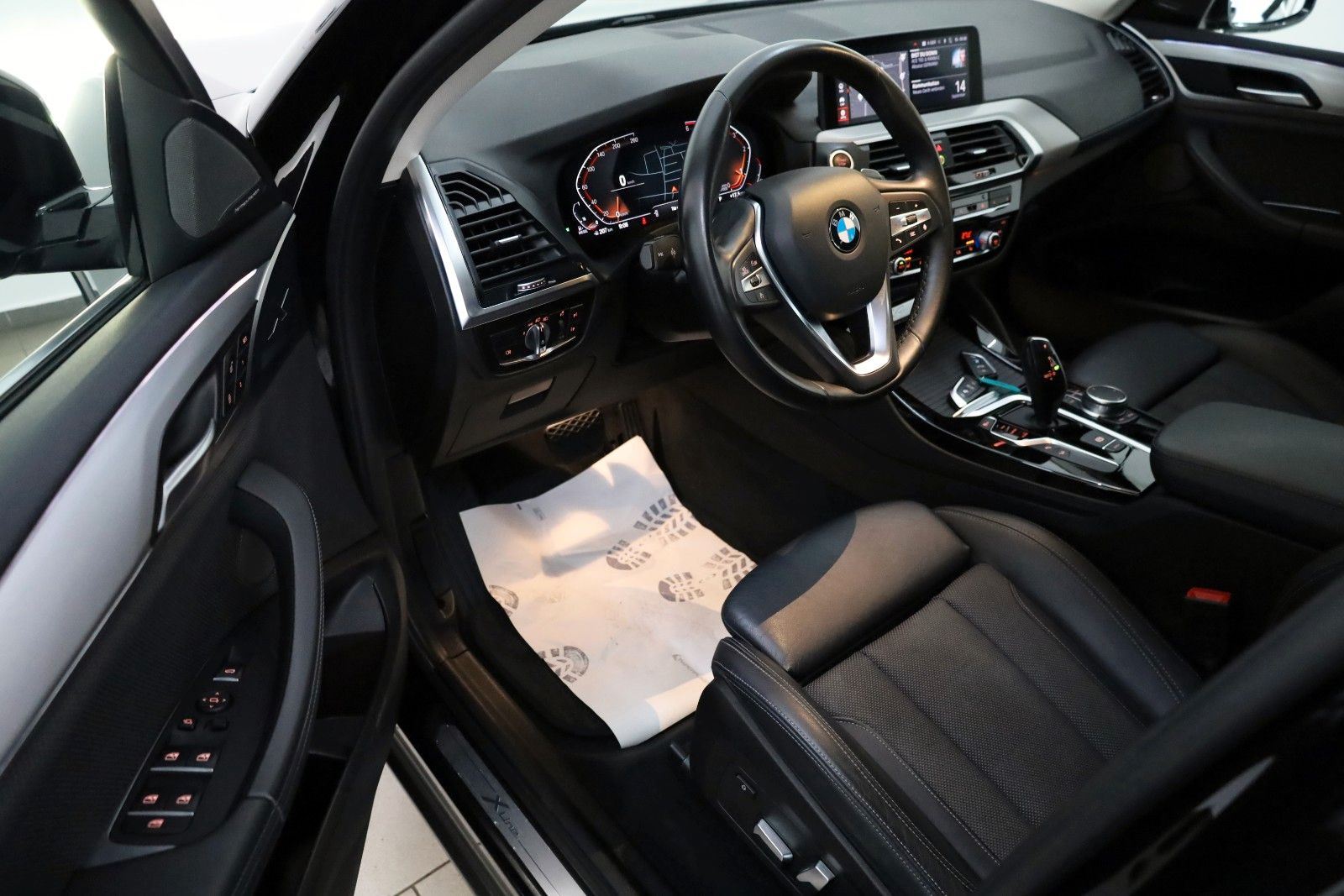 Fahrzeugabbildung BMW X4 xDrive 20 d xLine,Navi,SH,Kamera,H&K,Panorama