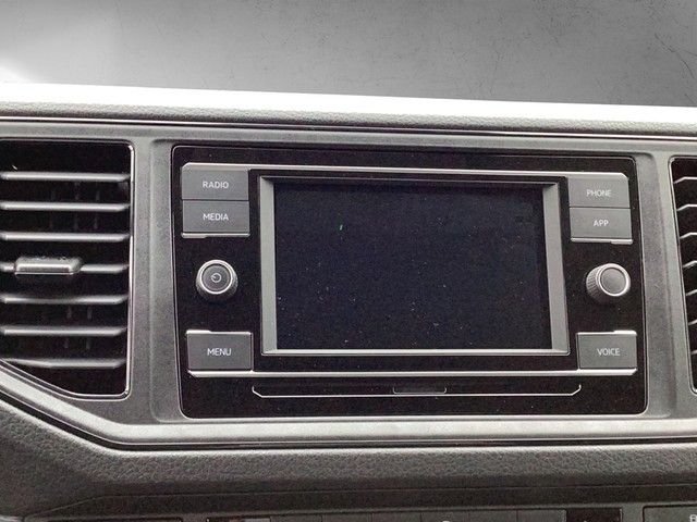 Fahrzeugabbildung Volkswagen Crafter Kasten 35 MR HD Klima RFK DAB GRA