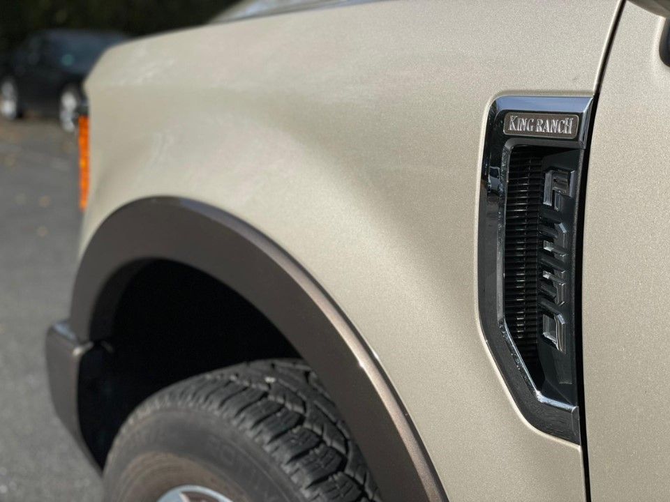 Fahrzeugabbildung Ford F 250 6.2 SuperDuty Pano Standh KingRanch