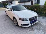 Audi A4 2.0 TFSI 155kW S line Avant Alu SR+WR TÜV neu