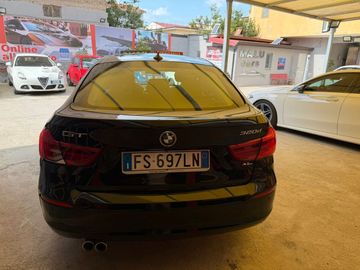 BMW 320 - 4