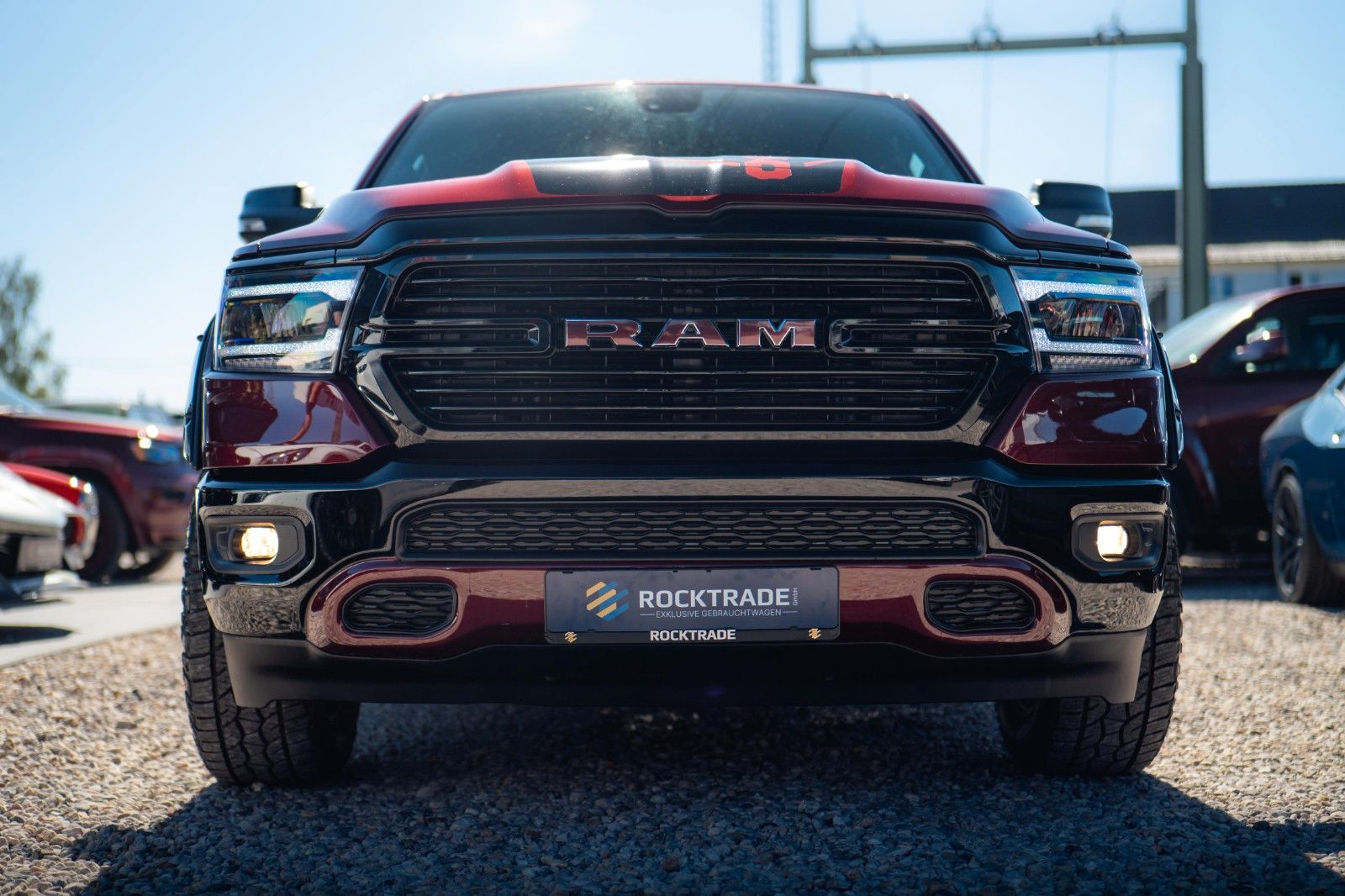 Fahrzeugabbildung Dodge RAM 5.7 V8 HEMI 4x4 OFFROAD Night-Paket *LED*