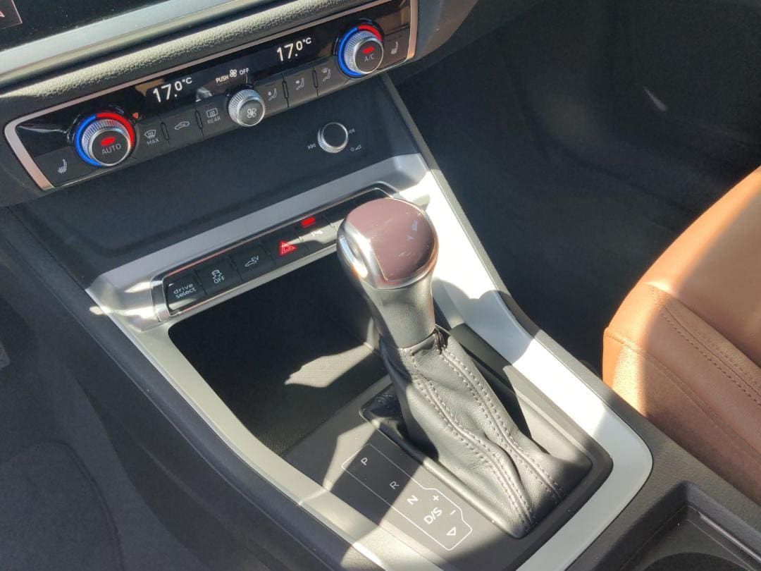 Fahrzeugabbildung Audi Q3 45 1.4 TFSI e AHK,Navi,SHZ,Klimaaut.,PDC,LM