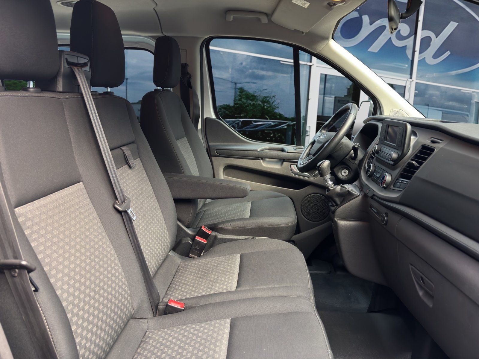 Fahrzeugabbildung Ford Transit Custom 340 L1 Trend