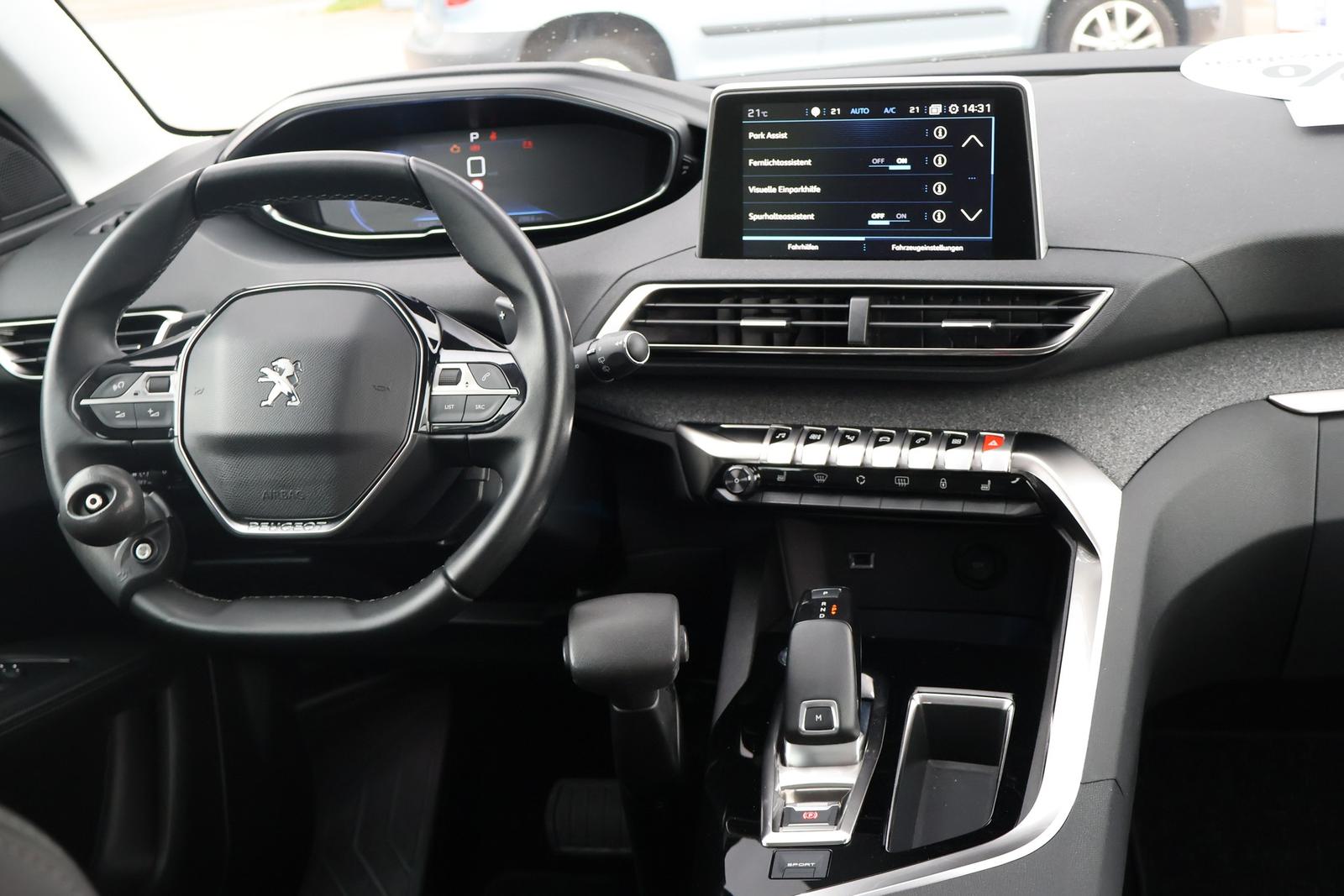 Peugeot 3008 1.2 12V Behindertenumbau Navi 360° Panorama