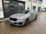 BMW 530 Touring xDrive M-Sport-3,99%-8fachAlu-24Mo G - BMW: X 9