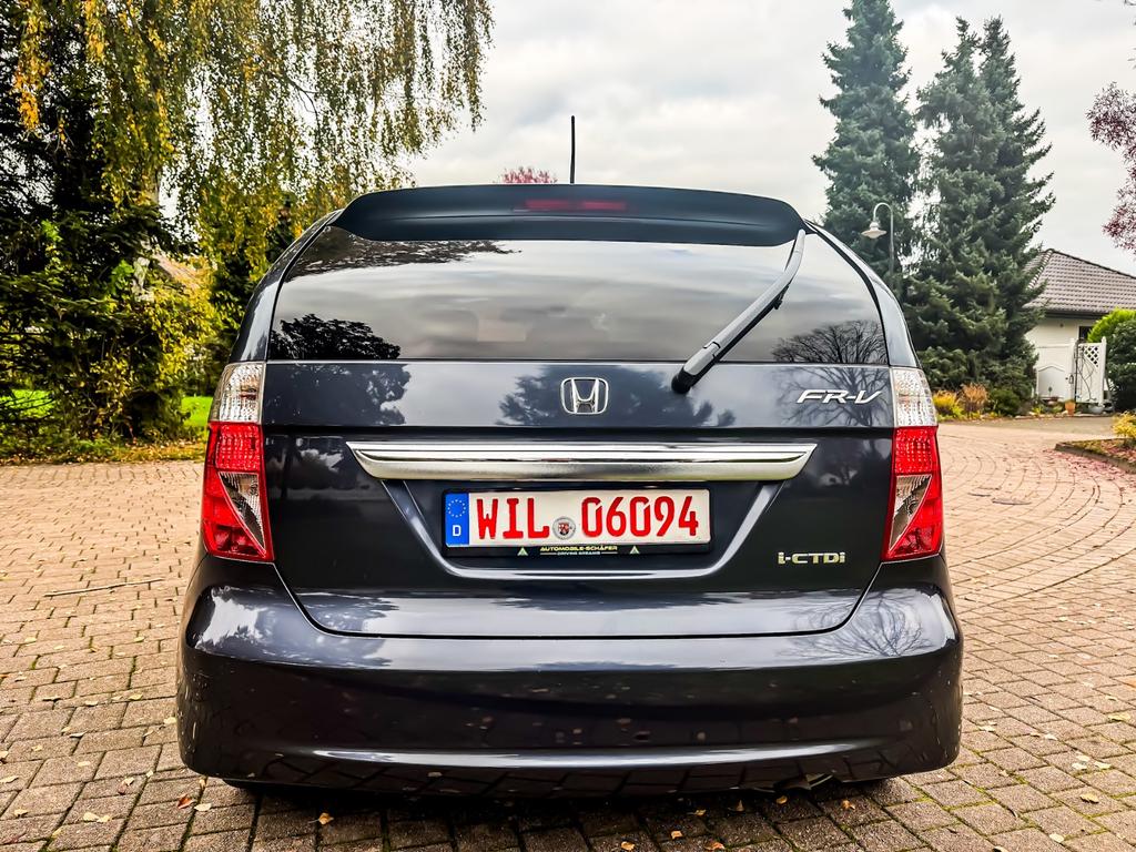 Honda FR-V