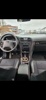 VolvoV40/1.8L Scheckheftgepflegt/TÜV/NICHT... - gebrauchte Volvo V40 aus dem Jahr 2000
