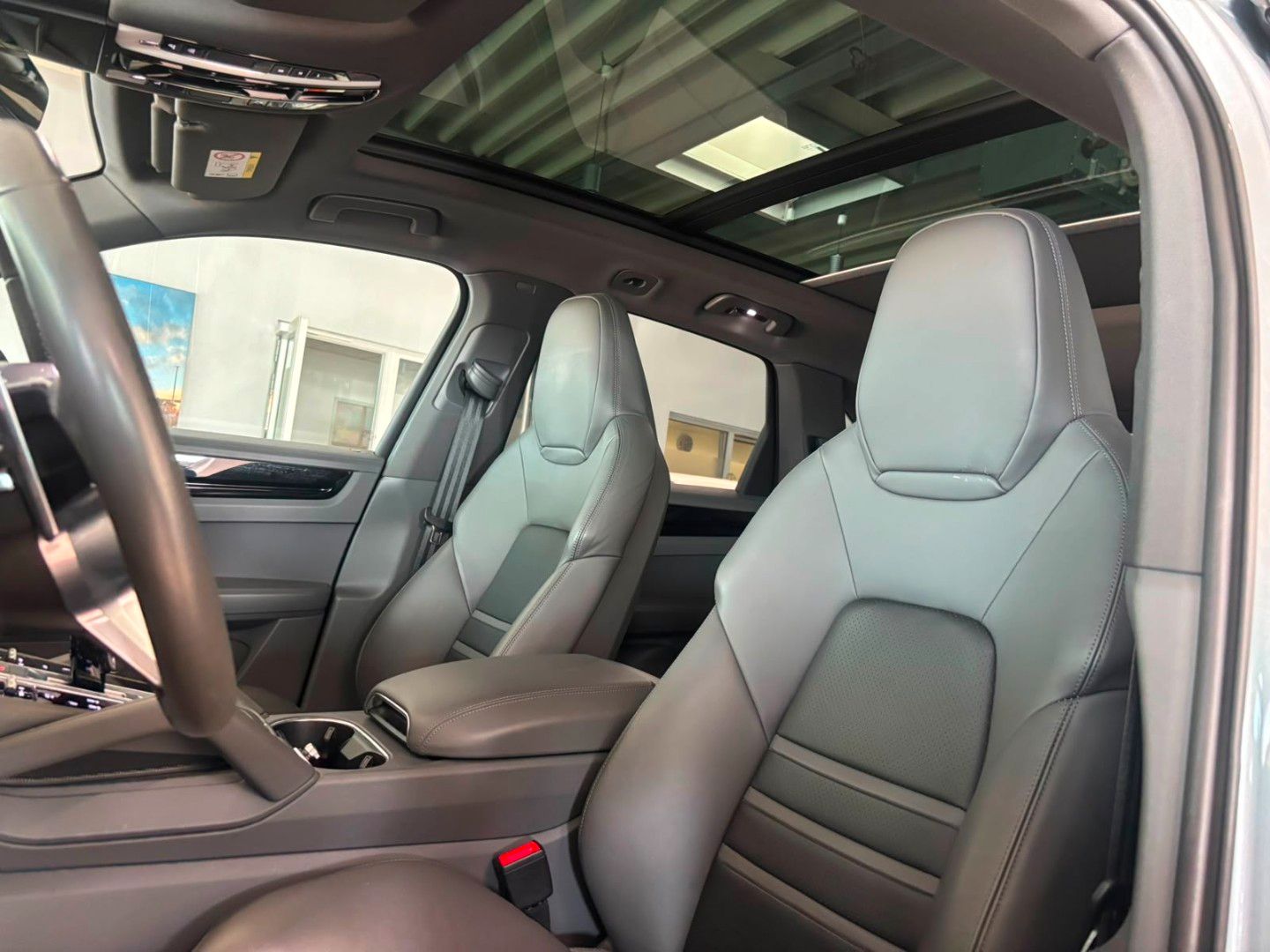 Porsche Cayenne Sport-Design-Paket PANO BOSE 22ZOLL foto 24