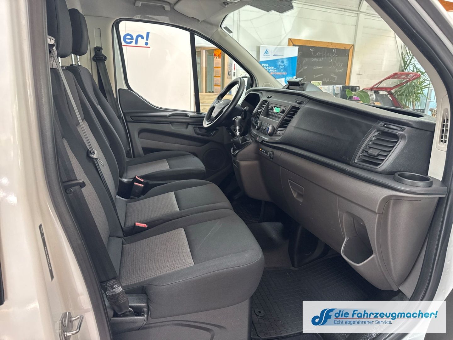 Fahrzeugabbildung Ford Transit Custom Kasten 280 L1 DAB SHZ Notbremsass