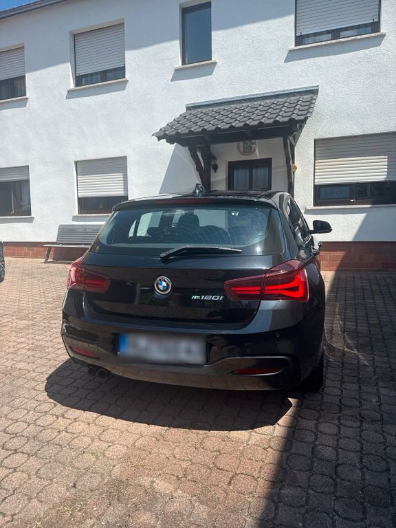 Image of BMW 120