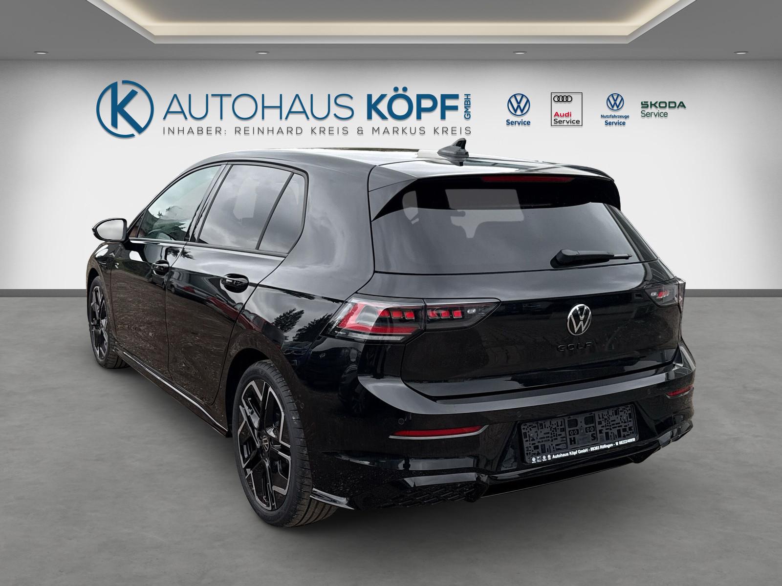 Volkswagen Golf 1.5 eTSI DSG R-Line AHK Matrix Black Style