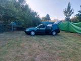 Volkswagen VW Passat 3B 1.8 T  und ein Passat 3B Diesel - Volkswagen Passat aus 1999: Kombi