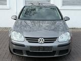Volkswagen Golf V Lim AUTOMATIK 98000KM 1.6 - Volkswagen Golf aus 2005: 1.6