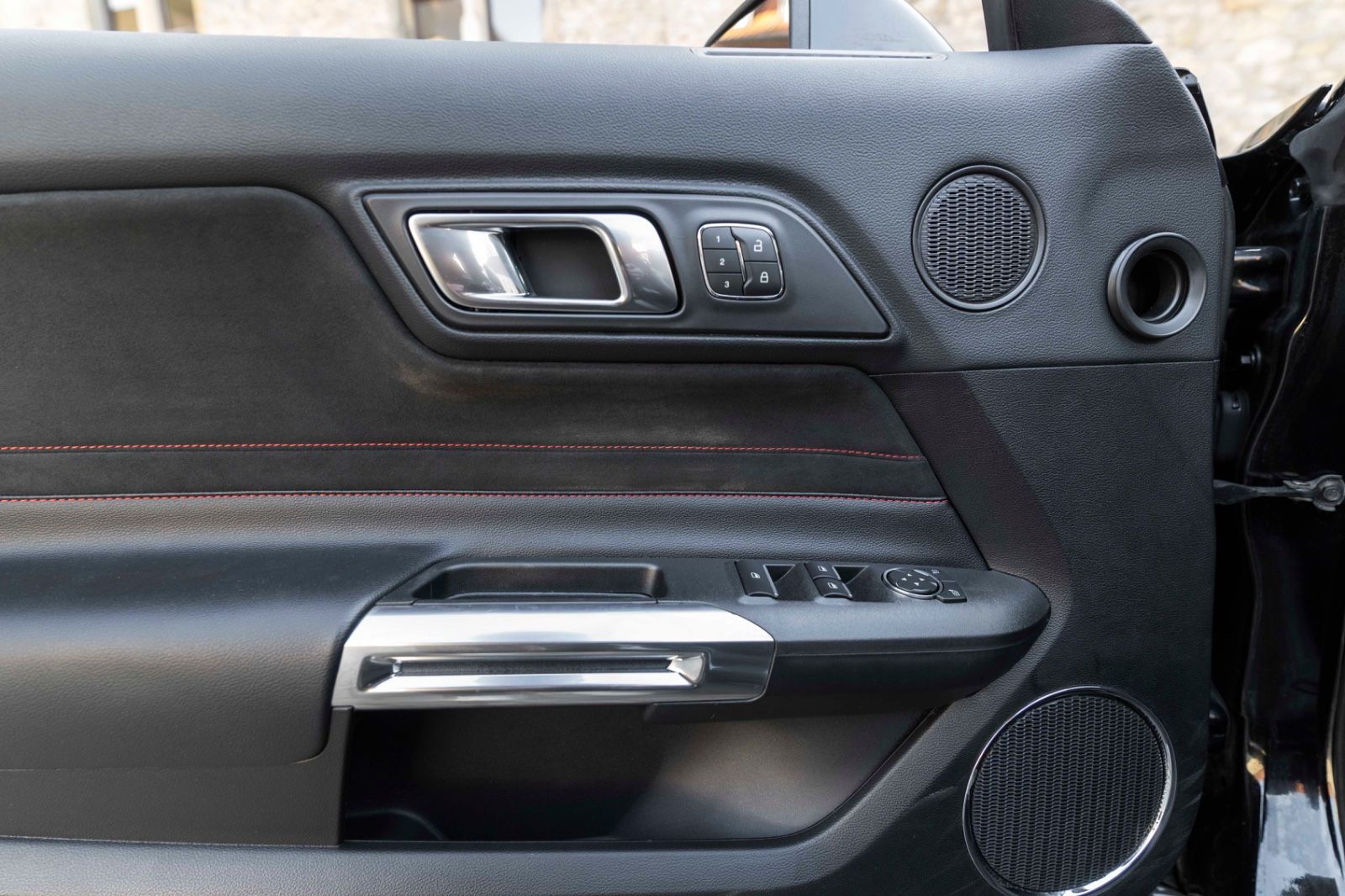 Fahrzeugabbildung Ford Mustang GT 5.0L CS Cabrio B&O KAM LED TOTW ACC